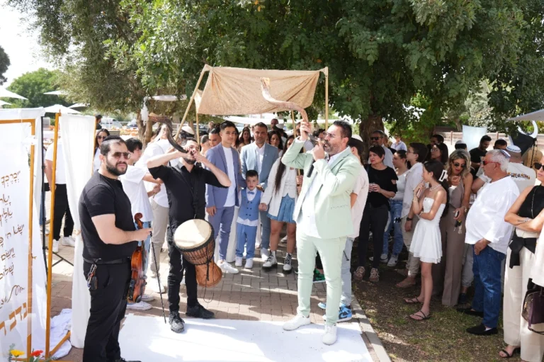 יוגב-רווח-כניסה-768x511